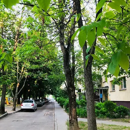 On Kuibysheva 30 *